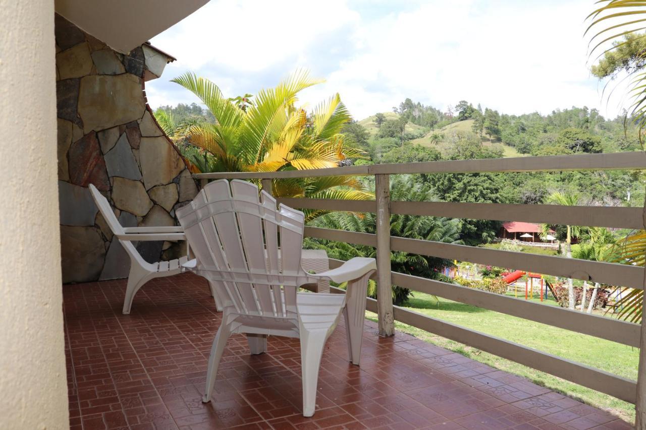 Jarabacoa River Club & Resort Εξωτερικό φωτογραφία